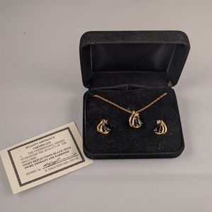 Black Onyx Pendant Necklace & Earrings Set